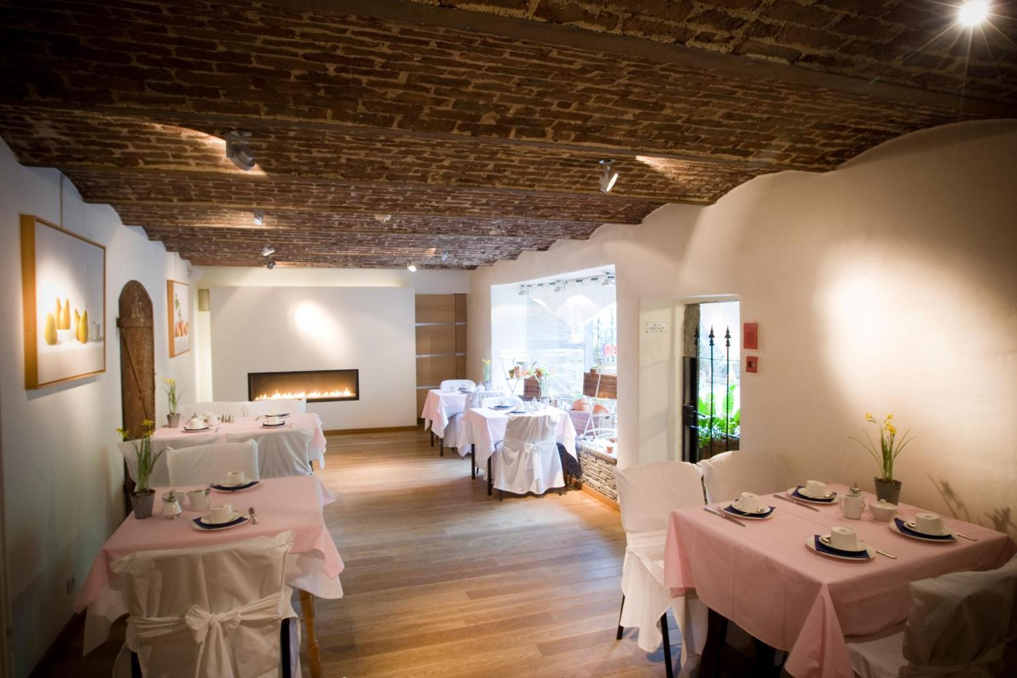 Hotel Le Clos Des Recollets Durbuy Exterior foto